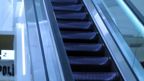 Moving escalator up, mecanic, electic, Stair and escalators in a public area 스톡 동영상 69757044