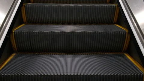 Moving escalator, person's pov Video stock 118735601