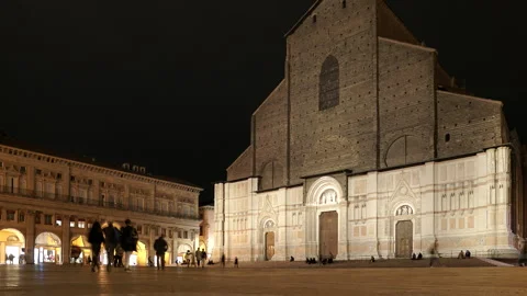 Moving evening timelapse in Piazza Maggiore, Bologna Italy Stock Footage 141700920
