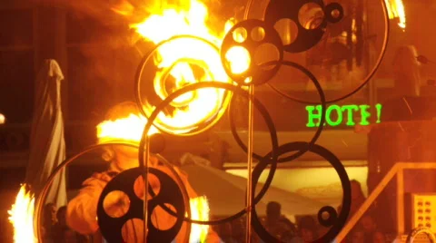 Moving fire installation Video stock 522954