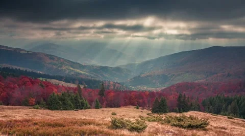 Moving first sunlight between dark cloud Stock Footage 58587316