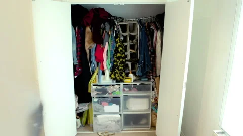 Moving house Stock Footage 41403492