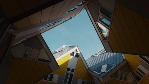 Moving low angle shot with a parallax effect looks up through the iconic yellow Vídeo Stock 331203682