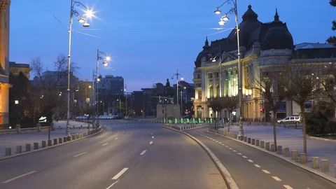 Moving shot of empty city roads due to covid-19 pandemic quarantine in Bucharest Stock-Footage 128226108