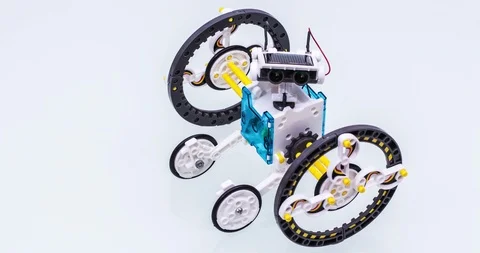 Moving Solar Robot Toy Video stock 89534539