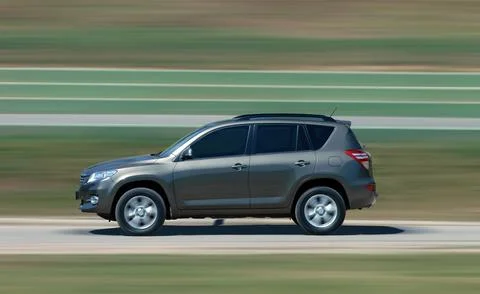 Moving SUV 库存照片