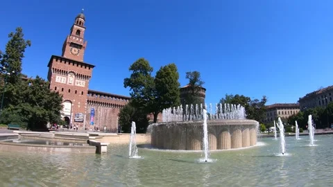 Moving time lapse entering the Sforza Castle Video stock 136901191
