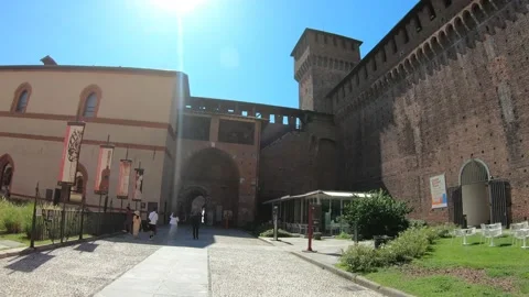 Moving time lapse walking through Sforza Castle Video stock 136900338