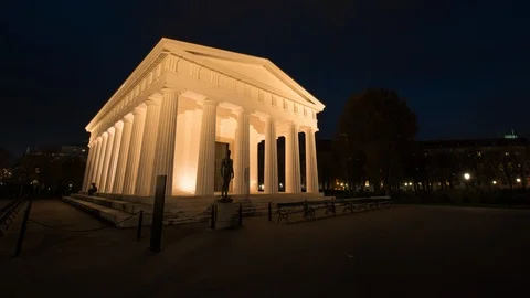 Moving timelapse / hyperlapse of Thesus Temple in Vienna with Night to Day tr Stock Footage 105639820