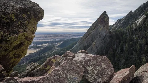 Moving Timelapse of Third Flatiron in Boulder, CO Видео 86887691