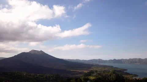 Moving Timelapse of Volcano in Bali 스톡 동영상 138591646