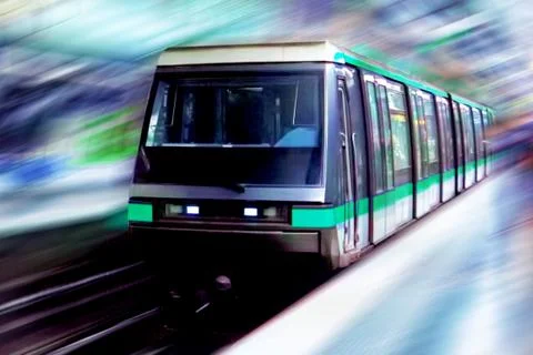 Moving train, motion blurred, Paris Underground. Stockfoto's