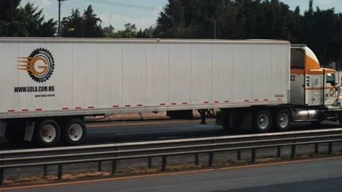 Moving truck 動画素材 237200384