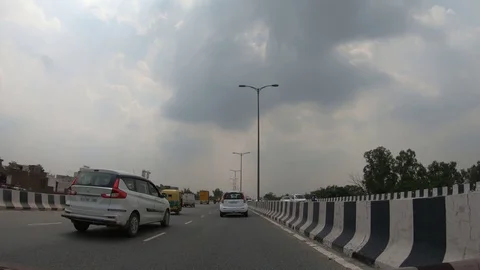 Moving video of Delhi’s traffic Stock-Footage 116085758