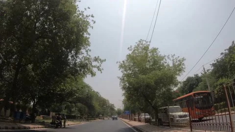 Moving video of traffic Stock-Footage 194366022