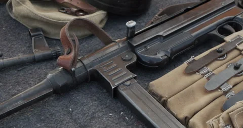 MP 40 German WWII Submachine Gun on Display 库存影片 313834032