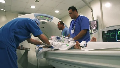 MRI scan preperations for a patient Stock Footage 123719586