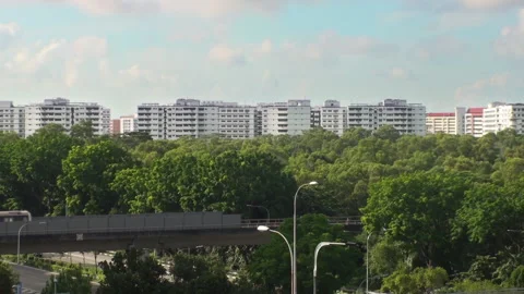 Mrt passing by hdb 動画素材 135649035