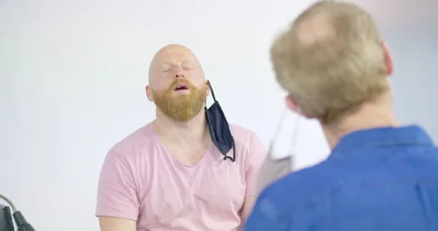 MS DS Men removing protective face mask Vídeo Stock 145211146