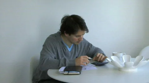 MS OF A MAN SORTING OUT FINANCES 스톡 동영상 543584