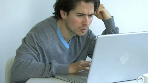 MS PAN OF A MAN SORTING OUT FINANCES 스톡 동영상 543131