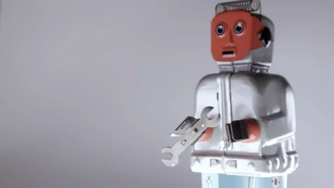 MS Wind-up Tin Toy Robot with Wrench Vídeos de archivo 87616677