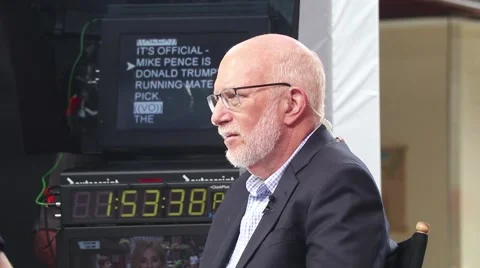 MSNBC Pundit Preparing for Interview Vídeos de archivo 65125466