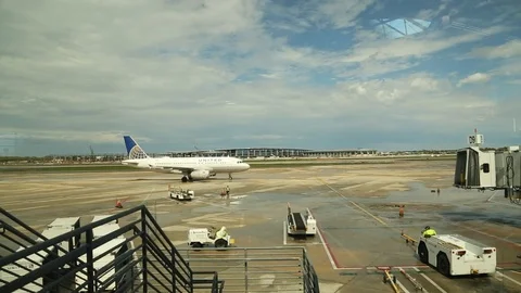 MSY Airport Stock-Footage 87058647