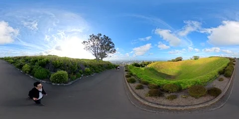 Mt Eden Volcano 360° VR - Maungawhau Auckland Park &amp; Green Crater Stock Footage 332763735