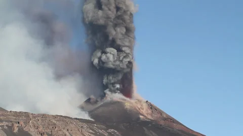 Mt. Etna paroxysm 库存影片 35370554