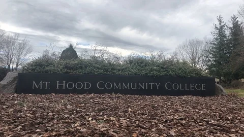 Mt. Hood Community College in Gresham, Oregon. Stock-Footage 112635690
