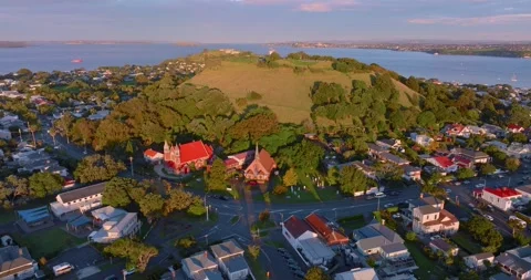 Mt Victoria in the suburb of Devonport as sunset, Auckland, New Zealand. Stock Footage 278947598