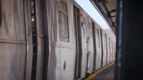 MTA NYC train doors closing Stock Footage 62241376