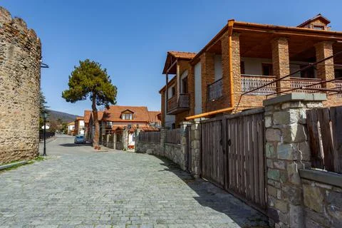 Mtskheta, Georgia - 2 April, 2022: streets of old capital of Georgia, Mtskheta Foto stock