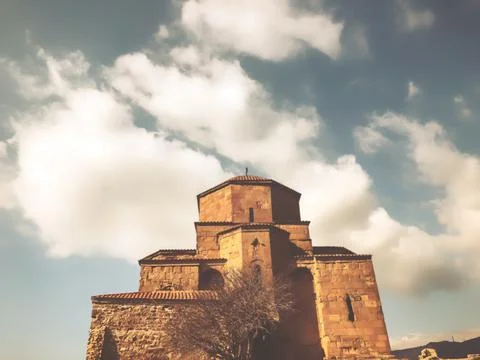 MTSKHETA, GEORGIA - APRIL 09, 2018: Close up view of  the sixth century Georg 库存照片