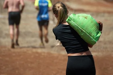 Mud race runners Foto stock