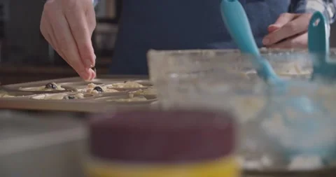 Muffin batter streusel 스톡 동영상 149944959