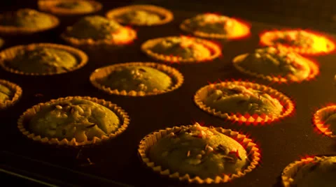 Muffin cupcake timelapse Stock Footage 25776181