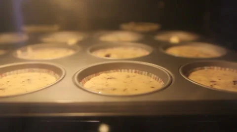 Muffins baking Video stock 915091