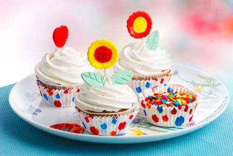 Muffins decorated 스톡 사진