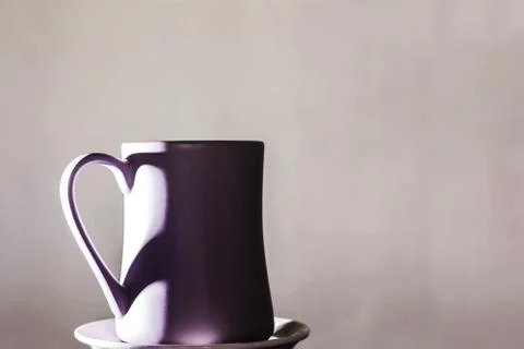 Mug with reflection of handle Stock-Fotos