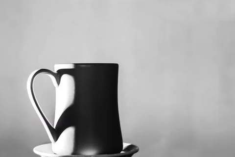 Mug with reflection of handle Stock-Fotos