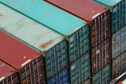 Multi color containers Stock-Fotos