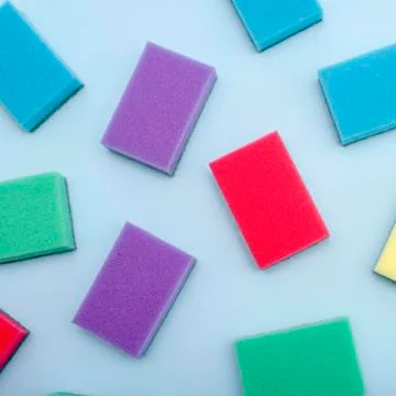 Multi-colored rectangular sponges for washing dishes 스톡 사진