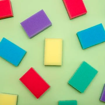 Multi-colored rectangular sponges for washing dishes Foto stock