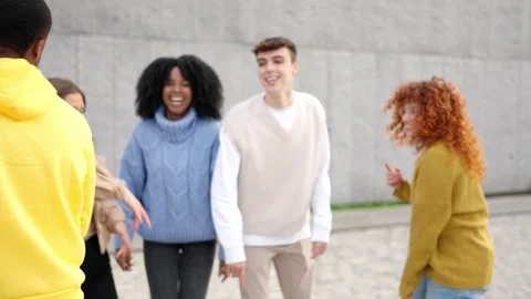 Multi-ethnic happy friends dancing excited in the city Vídeo Stock 259633376