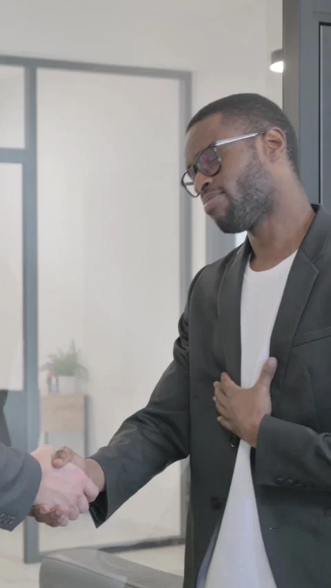 Multi Ethnic People Shaking Hand while Meeting in Office, vertical video Stock Footage 324693137