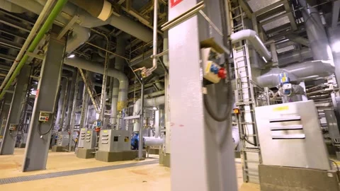 A multi-level heat pipe system in a thermal power plant building Video stock 327518100