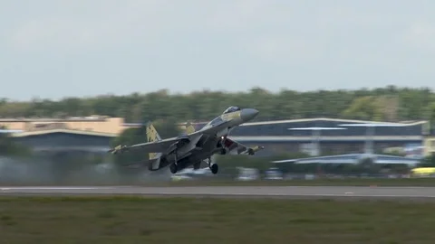 Multi-purpose fighter Sukhoi Su-35 (Flanker-E) takes off. Close-up. Video stock 115242139