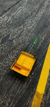 Multi-specification Paint Tray Liner Kit, Yellow PP Plastic Paint Roller Holder Stockfoto's